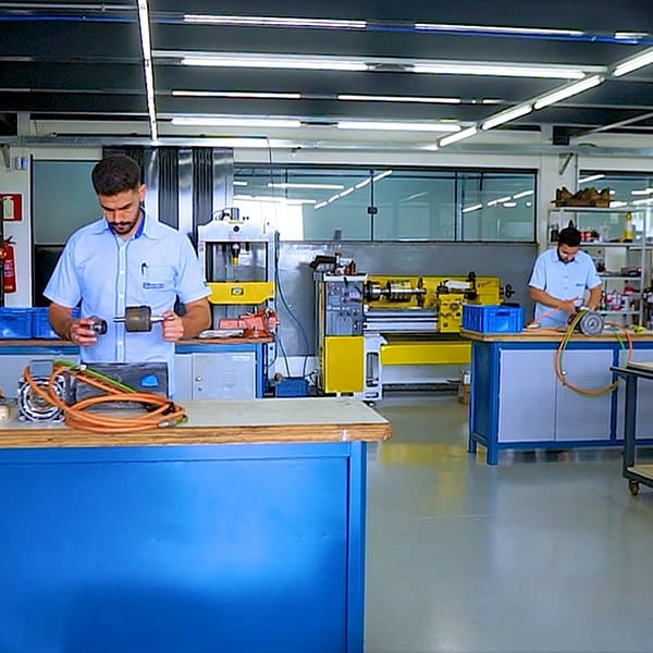 Reparo e Manutenção de Servomotores