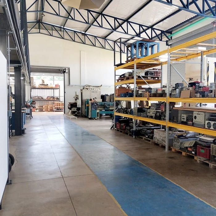 Estrutura Completa - Serviços em Eletrônica Industrial